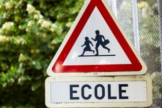 Le Conseil d'Etat a reçu des élus français pour discuter des élèves frontaliers, qui seront exclus des écoles du canton à la rentrée 2026 (image d'illustration). KEYSTONE/SALVATORE DI NOLFI
